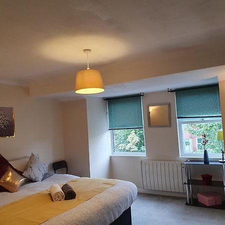 Lovely 1Bedrood Apartment Guildford Exterior photo