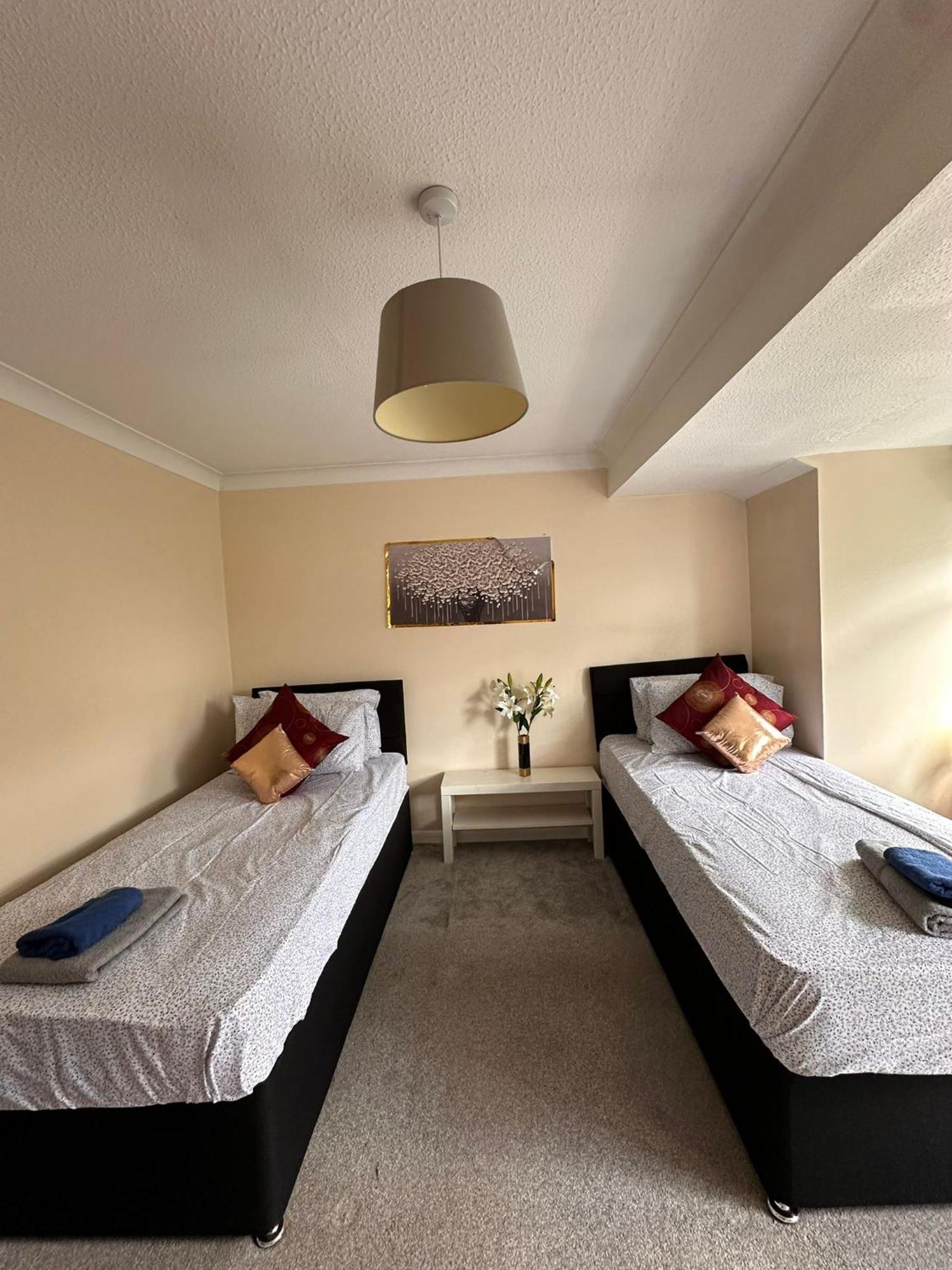 Lovely 1Bedrood Apartment Guildford Exterior photo