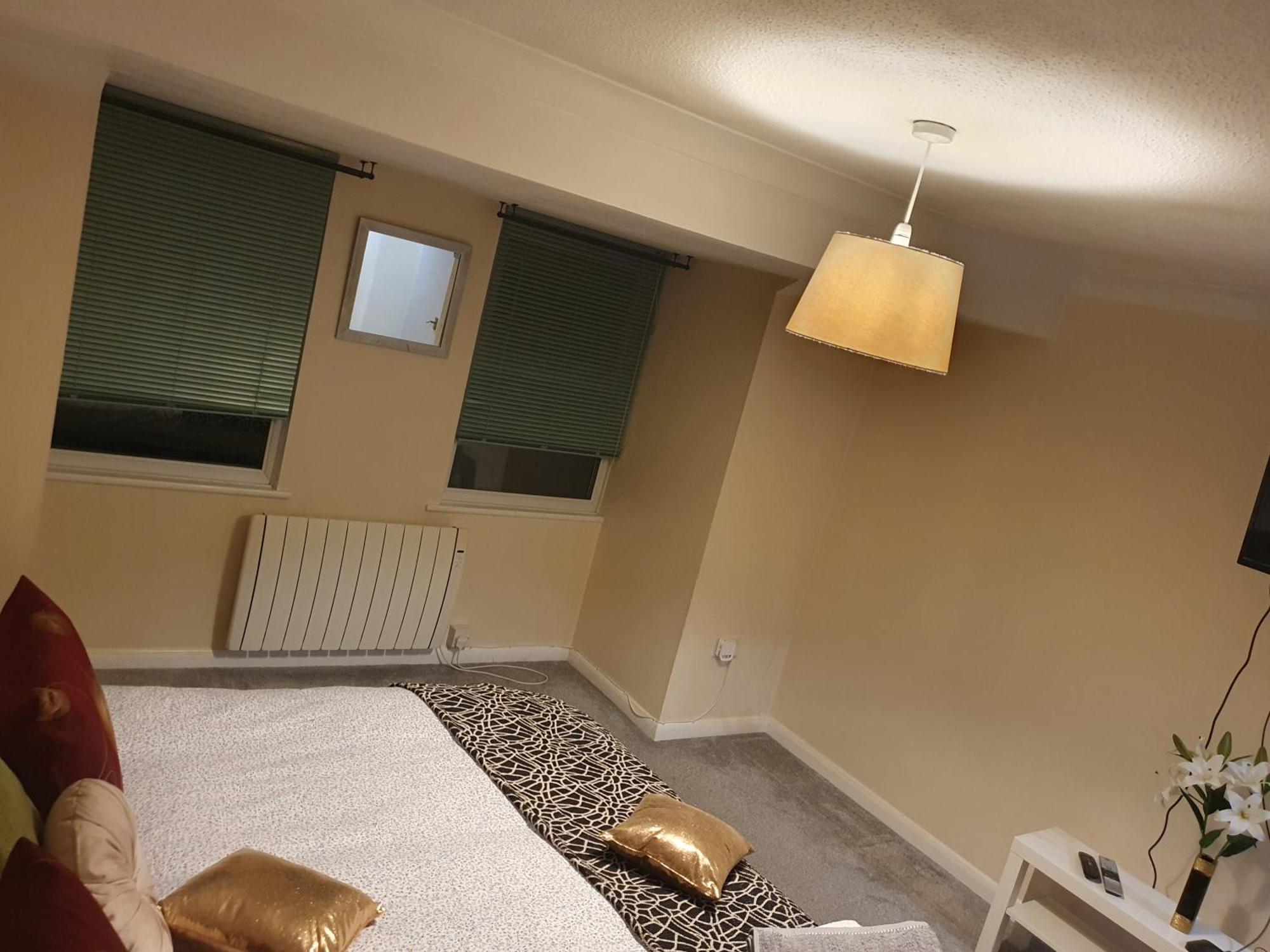 Lovely 1Bedrood Apartment Guildford Exterior photo